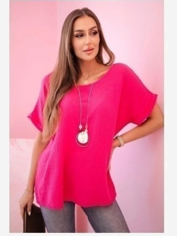 Mušelínová blúzka s náhrdelníkom fuchsia