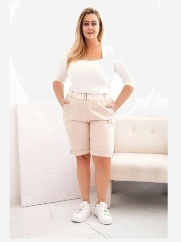 Dámske bavlnené šortky Plus Size s opaskom svetlo béžová