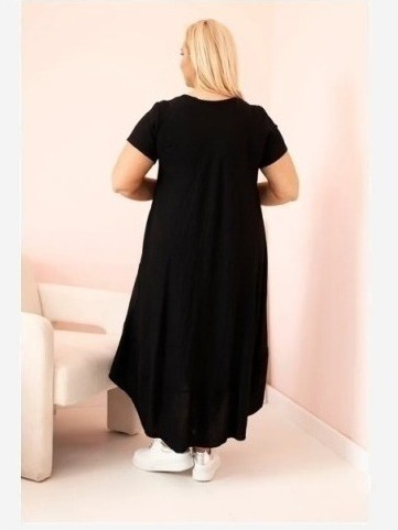 Dámske šaty plus size s krátkym rukávom a volánom z ľahkej viskózy čierna