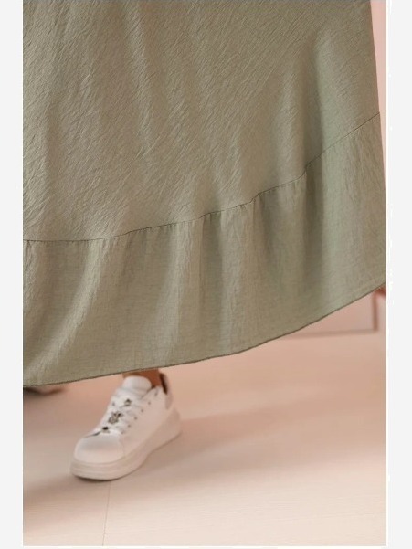 Dámske šaty plus size s krátkym rukávom a volánom z ľahkej viskózy khaki