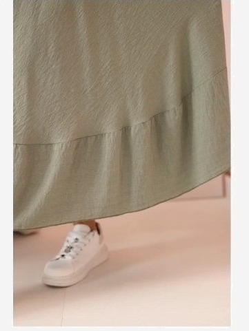 Dámske šaty plus size s krátkym rukávom a volánom z ľahkej viskózy khaki