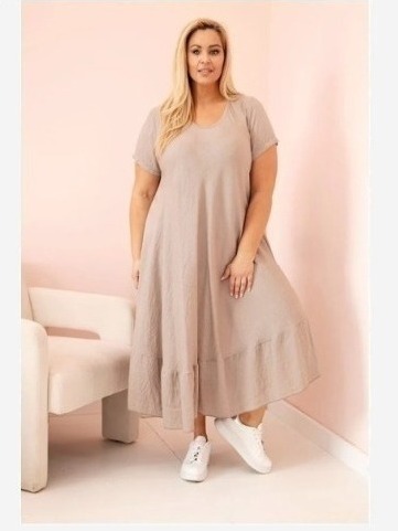 Dámske šaty plus size s krátkym rukávom a volánom z ľahkej viskózy fango