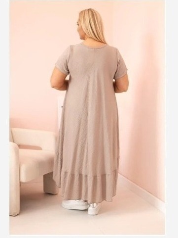 Dámske šaty plus size s krátkym rukávom a volánom z ľahkej viskózy fango