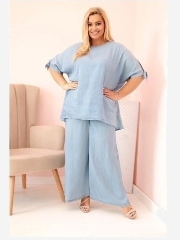 Dámsky komplet Plus Size z tencelu, blúzka s viazaním a široké nohavice svetlý džínsový