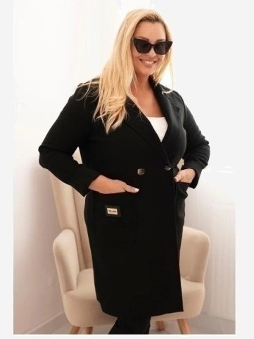 Dámsky elegantný kabát Plus Size s golierom a veľkými vreckami čierny