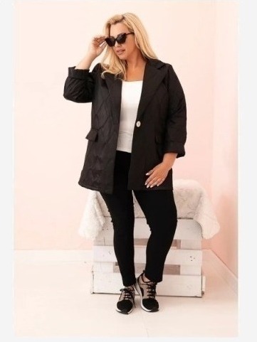 Dámska bunda Plus Size prešívaná s golierom a gombíkom čierna