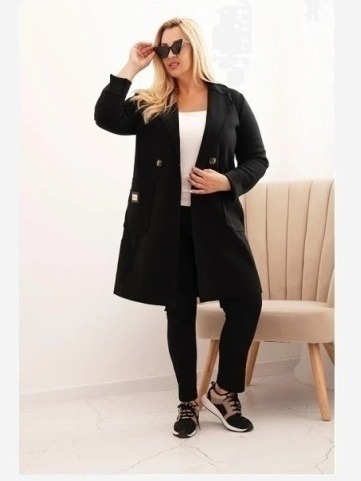 Dámsky elegantný kabát Plus Size s golierom a veľkými vreckami čierny