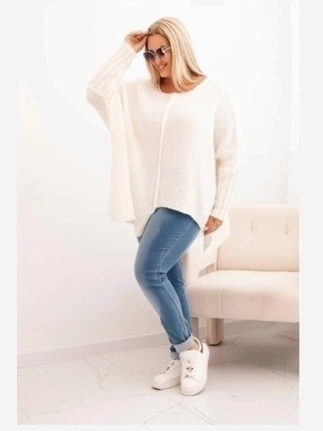 Dámsky sveter Plus Size z akrylom vo voľnom strihu a rukávom 3/4 ecru