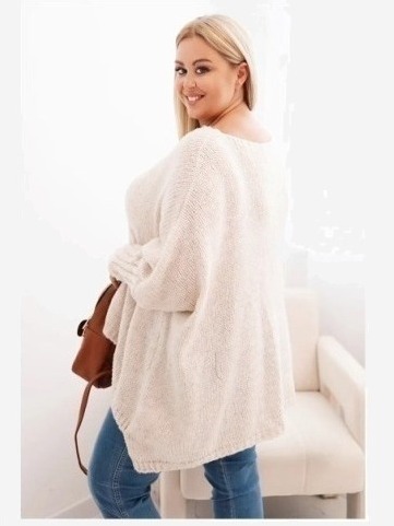 Dámsky sveter Plus Size z akrylom s voľným strihom a rukávom 3/4 béžový