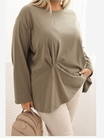 Dámska blúzka Plus Size z bavlnou s vreckom a zrolovaným rukávom kiwi