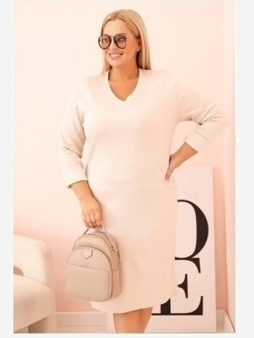 Šaty Plus Size maslová s dekoltom V a rukávom béžová