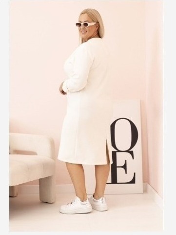 Šaty Plus Size maslová s dekoltom V a rukávom ecru