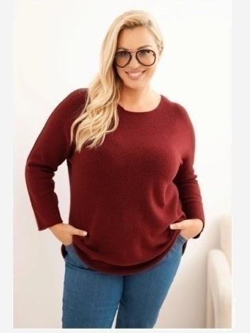 Dámsky sveter plus size s lodičkovým výstrihom bordový