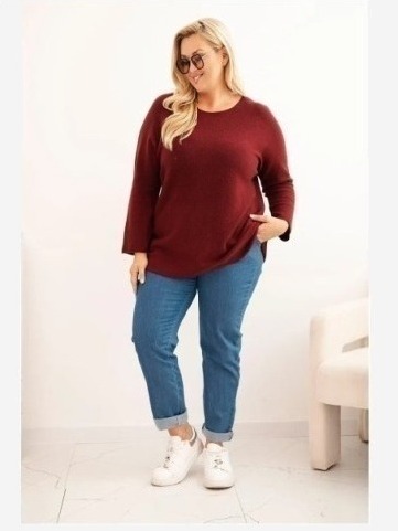 Dámsky sveter plus size s lodičkovým výstrihom bordový