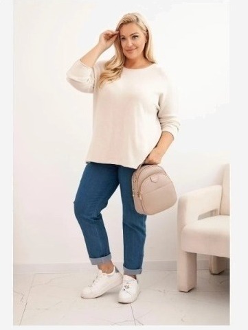 Dámsky sveter plus size s lodičkovým výstrihom béžový