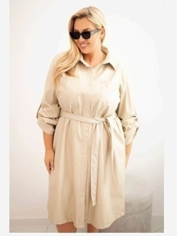 Šaty z eko kože Plus Size s opaskou a golierom béžová
