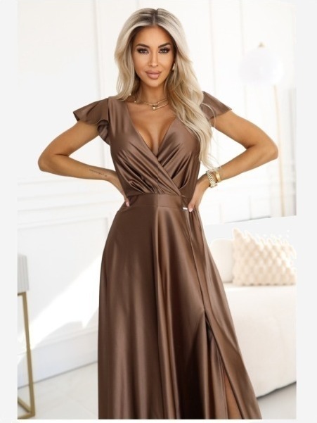 411-14 CRYSTAL saténové dlhé šaty s výstrihom - mocha mousse