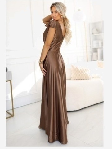 411-14 CRYSTAL saténové dlhé šaty s výstrihom - mocha mousse