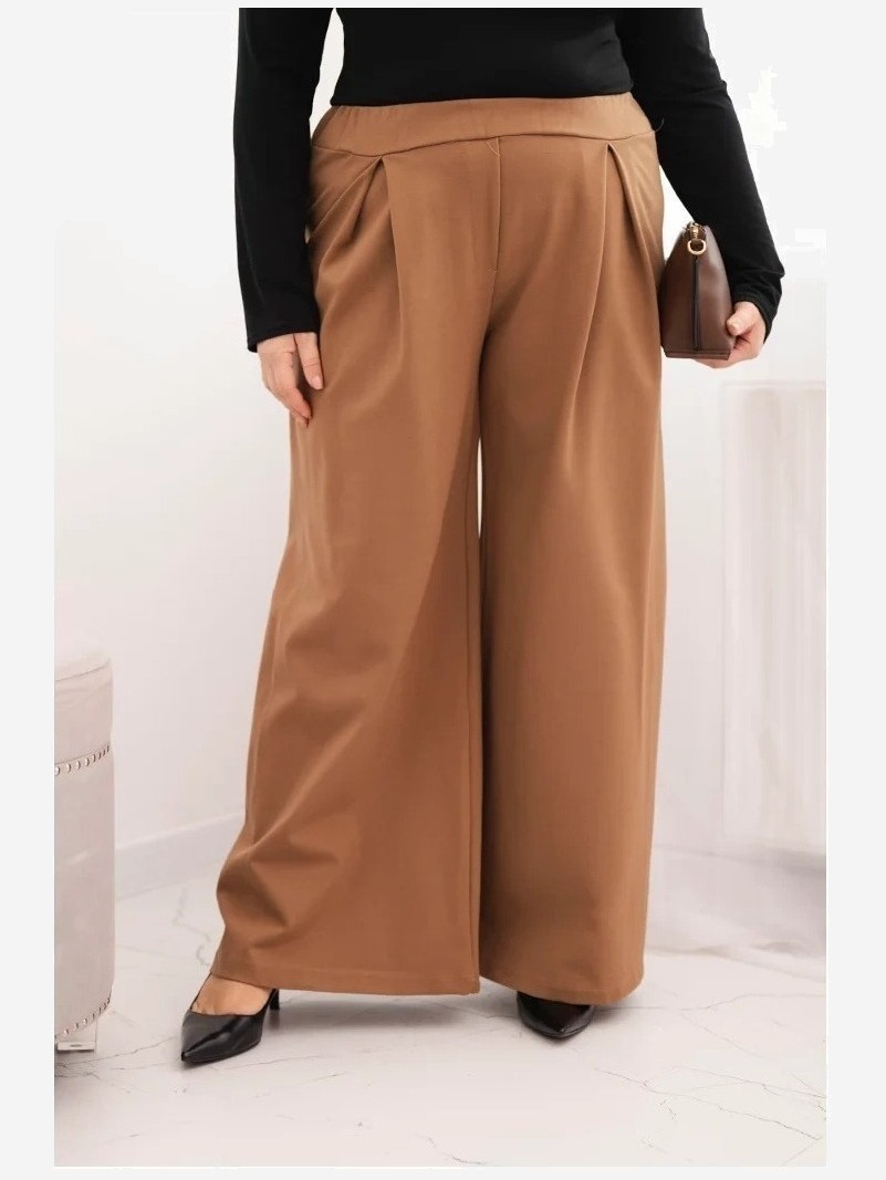 Dámske nohavice Plus Size so širokými nohavicami a plisovaním camelové