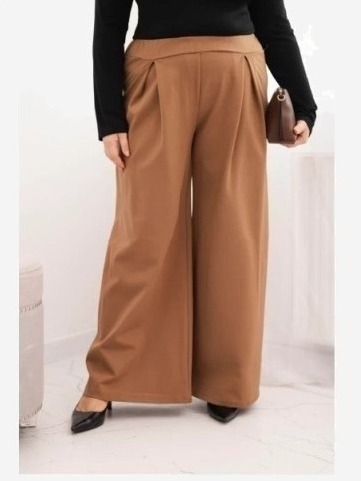 Dámske nohavice Plus Size so širokými nohavicami a plisovaním camelové