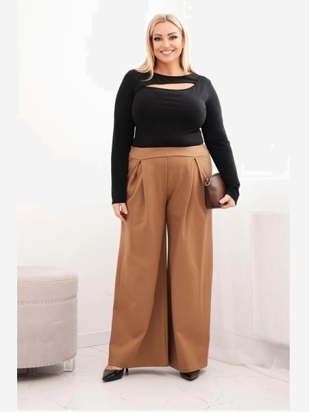 Dámske nohavice Plus Size so širokými nohavicami a plisovaním camelové