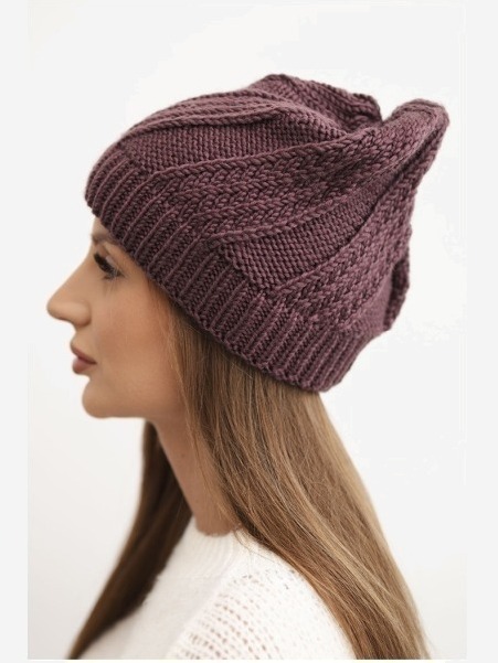 Dámska zimná čiapka z vlny K441 slivková