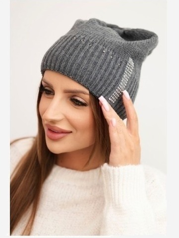 Dámska zimná čiapka z vlny...