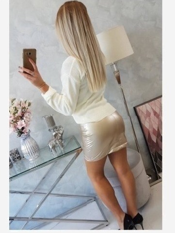 Dvojvrstvová sukňa s výstrihom béžový