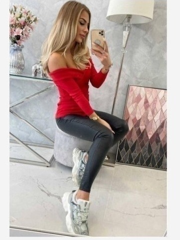 Blúzka s výstrihom do V červená