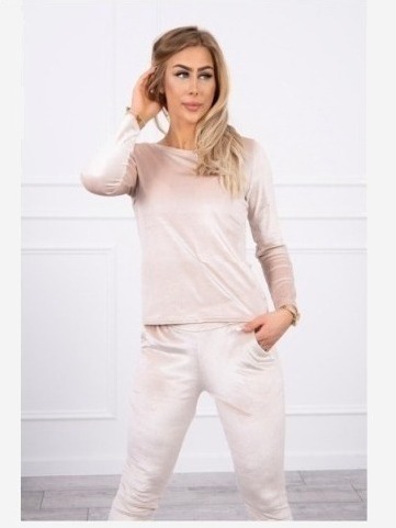 Velúrová súprava s volánikmi vzadu béžová