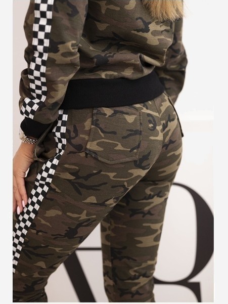 Dámsky komplet s kapucňou a maskáčovou potlačou khaki + ecru