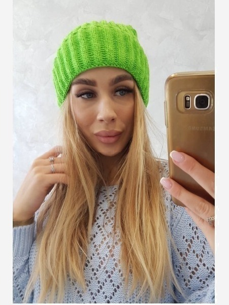 Čiapka s otočením nahor Magda K293 zelený neón