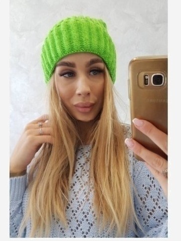 Čiapka s otočením nahor Magda K293 zelený neón
