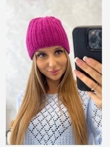 Dámska čiapka Rebeka K345 fuchsiová