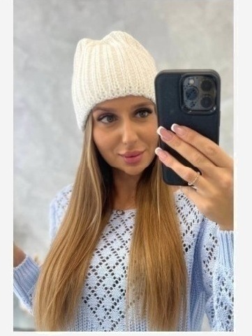 Dámska čiapka Rebeka K345 biely
