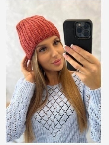 Dámska čiapka Rebeka K345 bordó