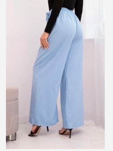 Dámske elegantné nohavice so širokým strihom a ozdobným kvetom modré