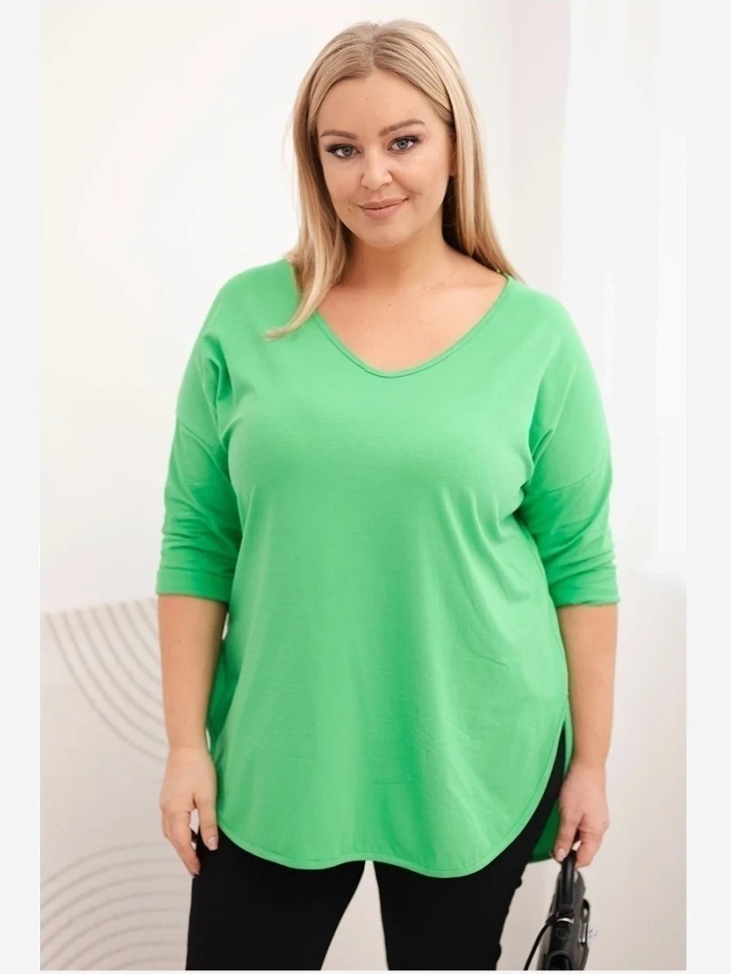 Dámska bavlnená blúzka Plus Size s V-výstrihom a podhodeným rukávom svetlozelená