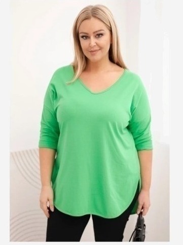 Dámska bavlnená blúzka Plus Size s V-výstrihom a podhodeným rukávom svetlozelená