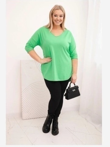 Dámska bavlnená blúzka Plus Size s V-výstrihom a podhodeným rukávom svetlozelená