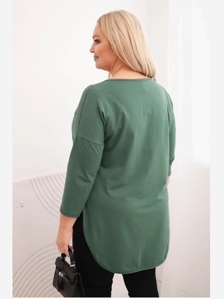 Dámska bavlnená blúzka Plus Size s V-výstrihom a podhodenými rukávmi tmavozelená khaki