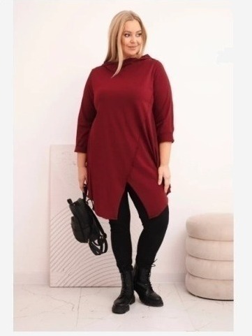 Dámska bavlnená blúzka Plus Size asymetrická s prehnutým rukávom bordová