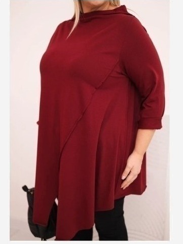 Dámska bavlnená blúzka Plus Size asymetrická s prehnutým rukávom bordová