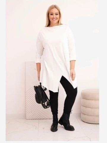 Dámska bavlnená blúzka Plus Size asymetrická s podviatym rukávom biela