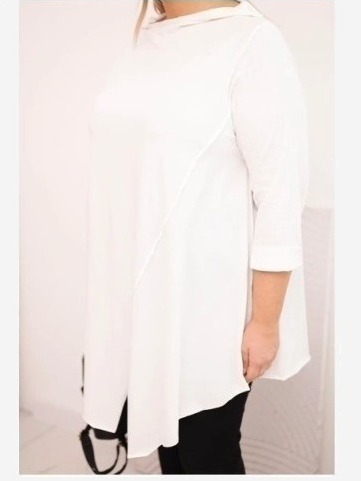 Dámska bavlnená blúzka Plus Size asymetrická s podviatym rukávom biela
