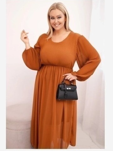 Dámska plisovaná sukňa Plus Size z viskózy a s dlhým rukávom camelová