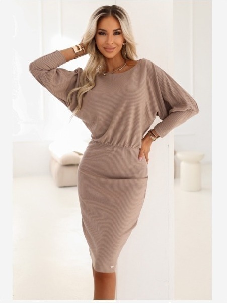 399-4 LARA Rebrované šaty s manžetami - mocha mousse