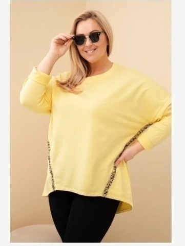 Dámska blúzka Plus Size bavlnená s vyhrnutým rukávom a lampasom v leopardom vzore žltá