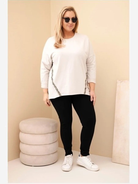 Dámska blúzka Plus Size bavlnená s vyhrnutým rukávom a lampasom v tigrovom vzore béžová