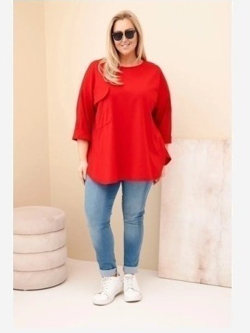 Dámska blúzka Plus Size z bavlnou s vreckom a podvinutým rukávom červená